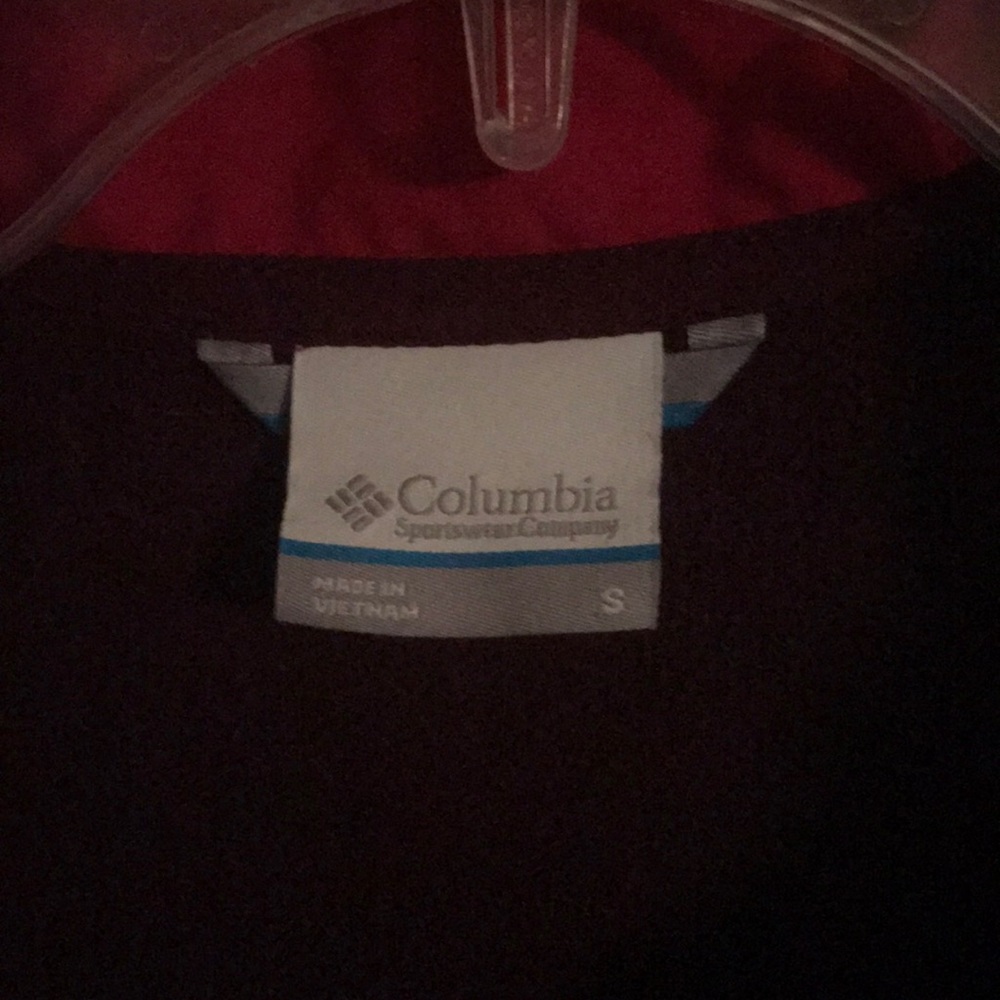 Red Columbia jacket - Picture 6 of 6